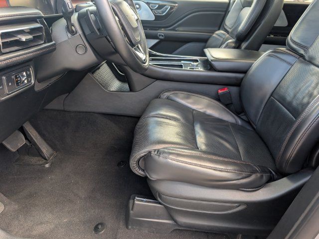 Used 2020 Lincoln Aviator Reserve w/ Equipment Group 202A AWD/4WD image 9