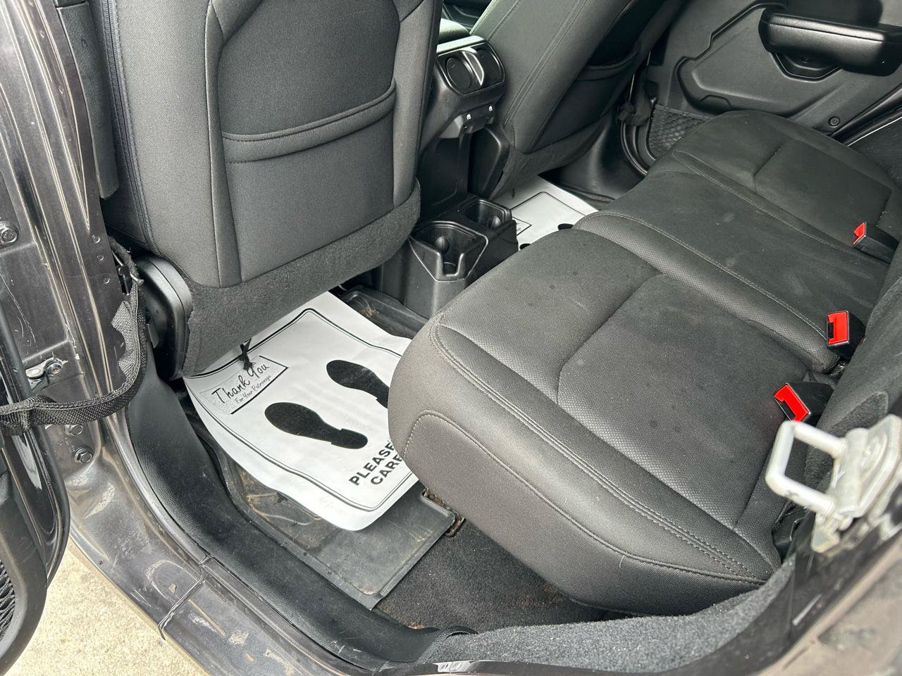 Used 2018 Jeep Wrangler Unlimited Sport S AWD/4WD image 9