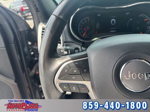 Used 2022 Jeep Grand Cherokee Limited RWD image 14