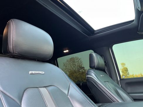 Used 2019 Ford F250 Platinum w/ Platinum Ultimate Package image 16