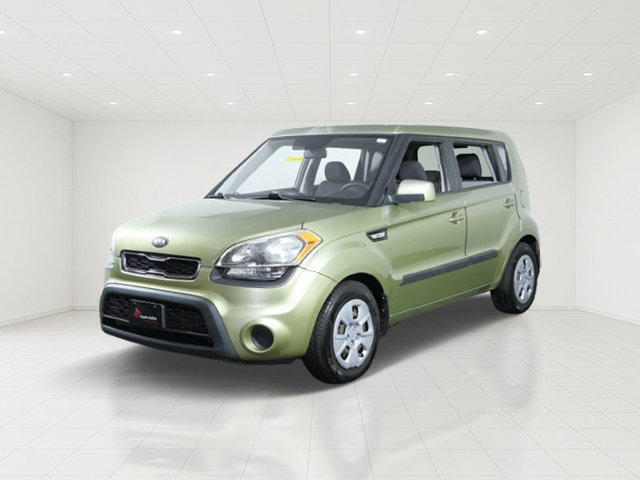 Used 2013 Kia Soul FWD image 2