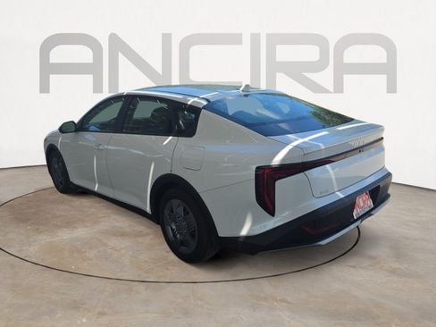 Certified 2025 Kia K4 FWD image 6