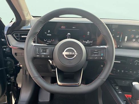 New 2026 Nissan Kicks SR FWD image 10