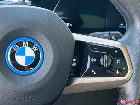 Used 2025 BMW iX xDrive50 w/ Sport Package AWD/4WD image 23
