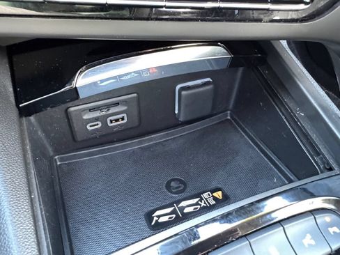 Used 2023 Buick Envision Avenir AWD/4WD image 27