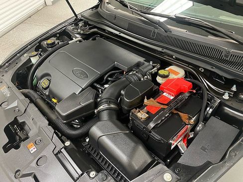 Used 2017 Ford Taurus Limited w/ Driver Assist Package image 12