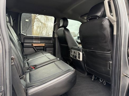 Used 2020 Ford F250 Lariat w/ Lariat Value Package image 31