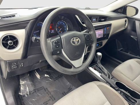 Used 2019 Toyota Corolla LE FWD image 18