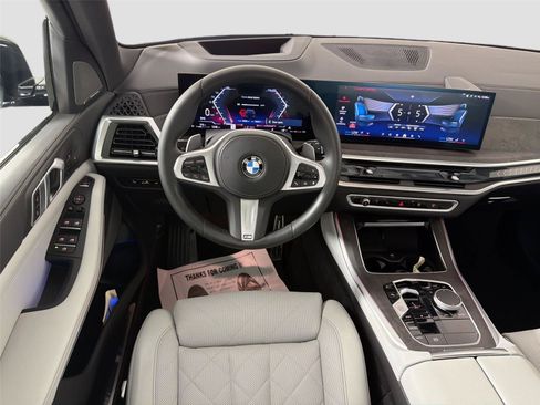 Used 2025 BMW X5 sDrive40i w/ M Sport Package RWD image 24