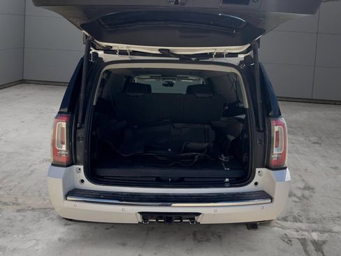 Used 2019 GMC Yukon XL Denali AWD/4WD image 19