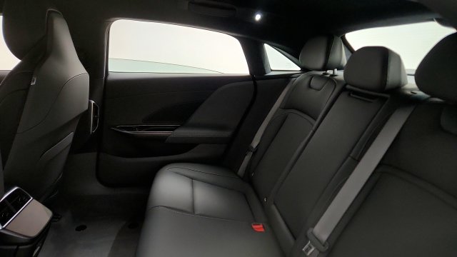 Used 2024 Lucid Air Pure RWD image 42
