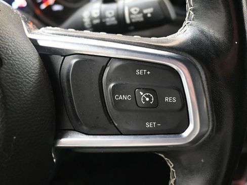 Used 2020 Jeep Wrangler Unlimited Sahara w/ Uconnect 4C Nav & Sound Group image 28