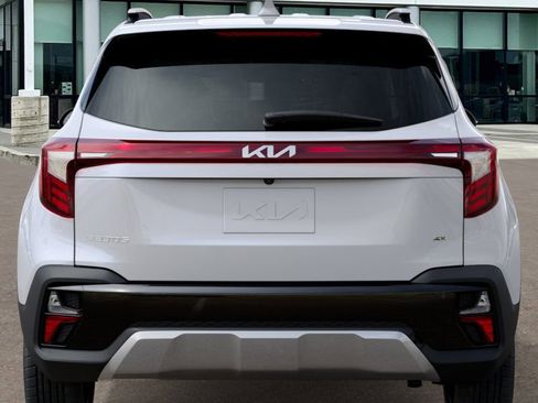 New 2026 Kia Seltos S image 14