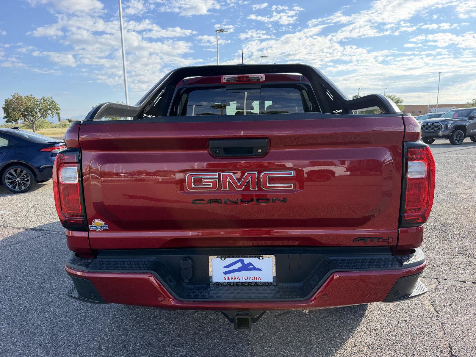 Used 2025 GMC Canyon AT4 w/ Nightfall Edition AWD/4WD image 4