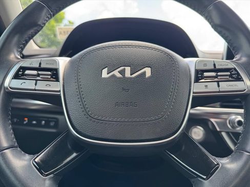 Used 2022 Kia Telluride EX w/ EX Premium Package FWD image 18