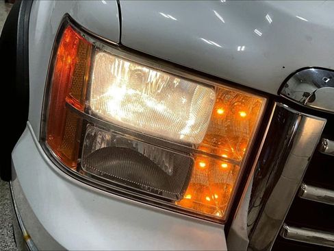 Used 2012 GMC Sierra 1500 SLE w/ Power Tech Package image 29