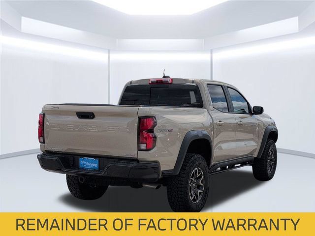 Used 2024 Chevrolet Colorado ZR2 w/ ZR2 Convenience Package III AWD/4WD image 5