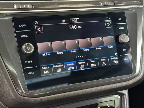 Used 2023 Volkswagen Tiguan SE R-Line FWD image 19