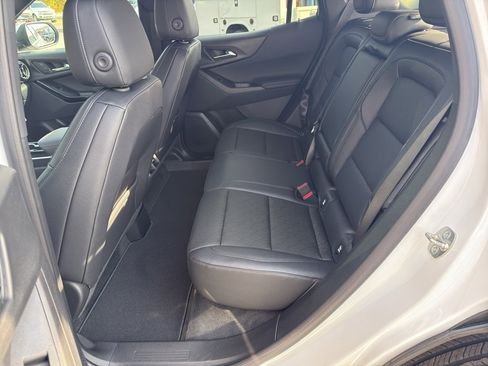 New 2026 Chevrolet Equinox LT w/ Convenience Package II image 19