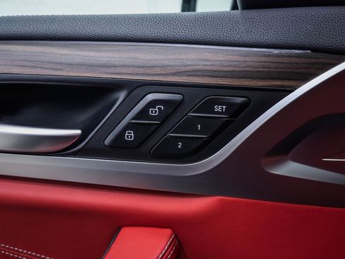 Used 2021 BMW X4 M w/ Competition Package image 28