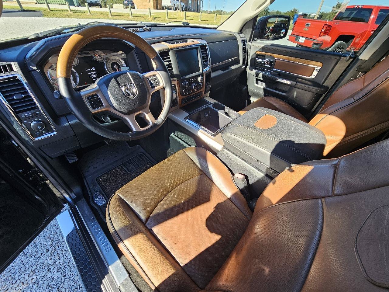 Used 2015 RAM 1500 Laramie Longhorn w/ Convenience Group AWD/4WD image 16