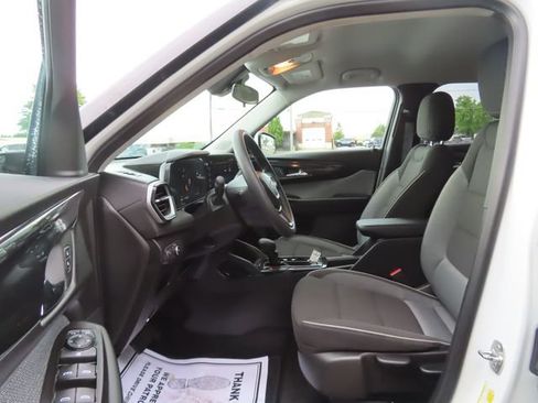 Certified 2024 Chevrolet TrailBlazer LT AWD/4WD image 16