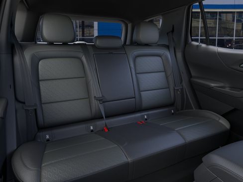 New 2026 Chevrolet Equinox LT w/ Convenience Package II FWD image 17