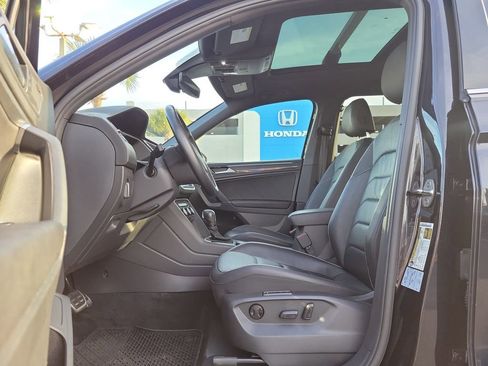 Used 2020 Volkswagen Tiguan SEL Premium R-Line w/ 3rd Row Seat Package image 27