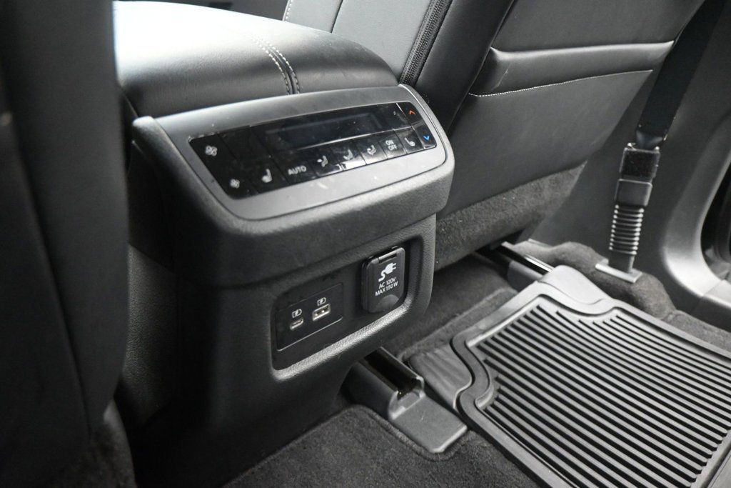 Used 2024 Nissan Pathfinder Platinum w/ Cargo Package AWD/4WD image 16