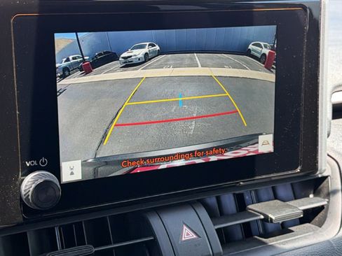 Used 2025 Toyota RAV4 XLE AWD/4WD image 16