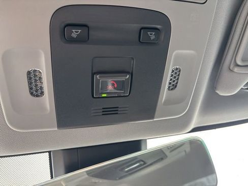 Used 2022 Toyota Camry LE image 13