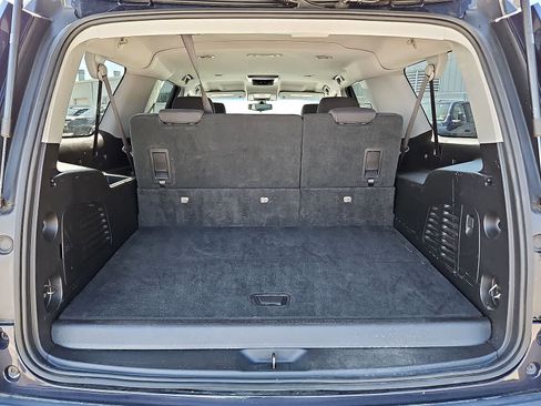 Used 2019 Chevrolet Suburban LS RWD image 29