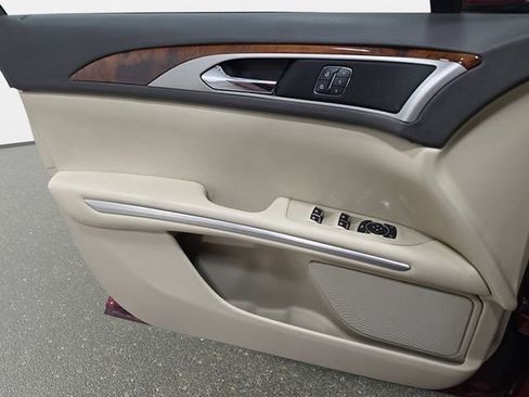 Used 2014 Lincoln MKZ Hybrid FWD image 25
