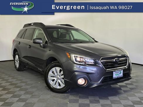Used 2018 Subaru Outback 2.5i Premium AWD/4WD image 1