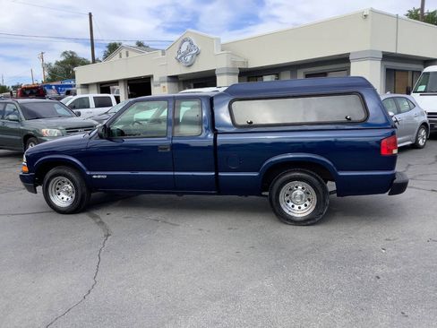 Used 2002 Chevrolet S10 Pickup 2WD Extended Cab w/ Preferred Equipment Group image 5
