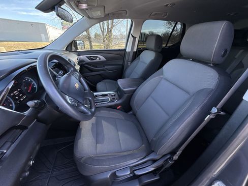 Used 2019 Chevrolet Traverse LS image 11
