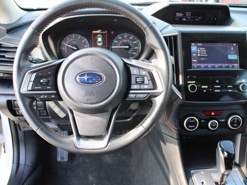 Used 2023 Subaru Crosstrek 2.0i Premium image 12