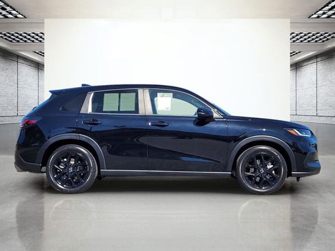 Used 2023 Honda HR-V Sport image 6