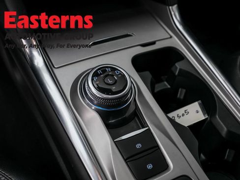 Used 2023 Ford Explorer Limited image 13