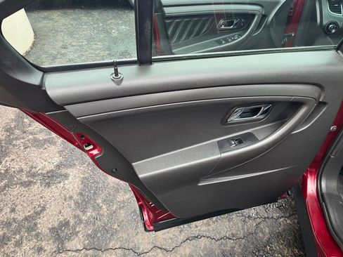 Used 2017 Ford Taurus Police Interceptor AWD image 23