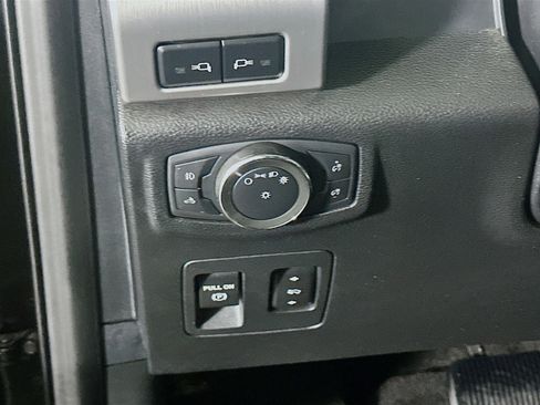Used 2020 Ford F150 Platinum w/ Equipment Group 701A Luxury AWD/4WD image 17