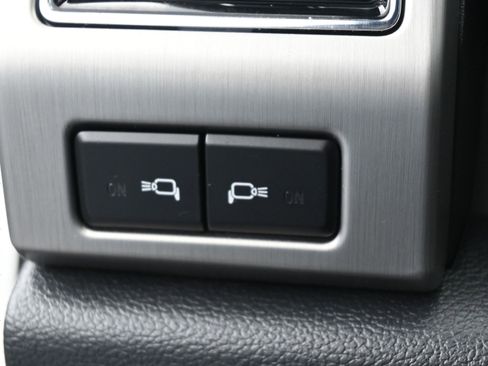 Used 2022 Ford F250 Platinum w/ FX4 Off-Road Package image 45