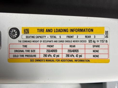 Used 2022 Tesla Model Y Long Range image 29