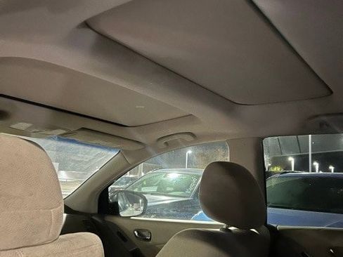 Used 2011 Nissan Murano SV image 12