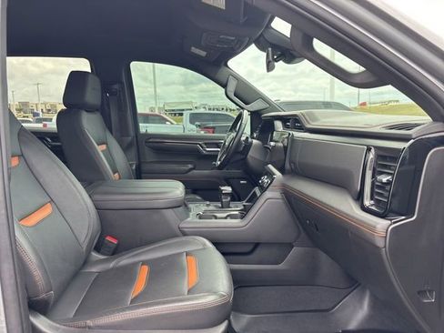 Used 2023 GMC Sierra 1500 AT4 w/ AT4 Premium Package AWD/4WD image 14