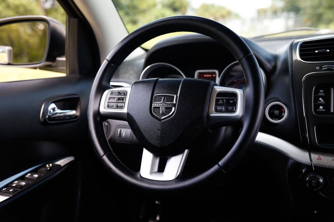 Used 2016 Dodge Journey SE w/ Flexible Seating Group FWD image 26