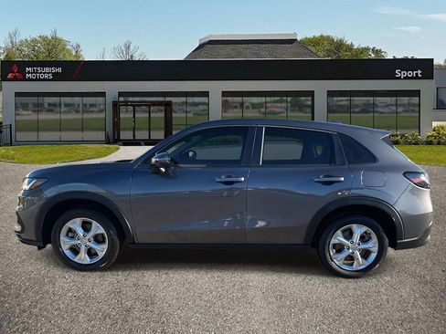 Used 2023 Honda HR-V LX image 7