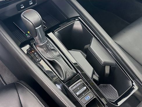 Used 2025 Honda Accord Touring image 16