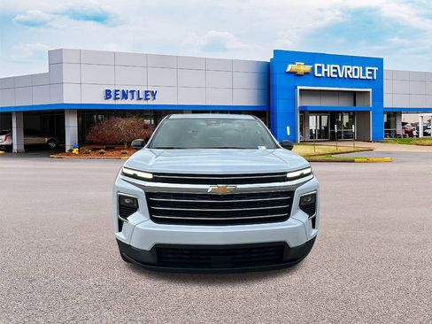 New 2026 Chevrolet Traverse LT w/ Sun and Wheel Package image 8