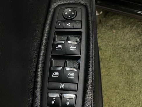 Used 2015 Maserati Ghibli image 32